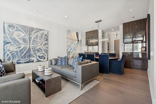 403 N Wabash Street 15B, Chicago, IL 60611