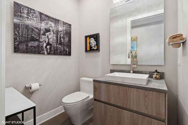 403 N Wabash Street 15B, Chicago, IL 60611