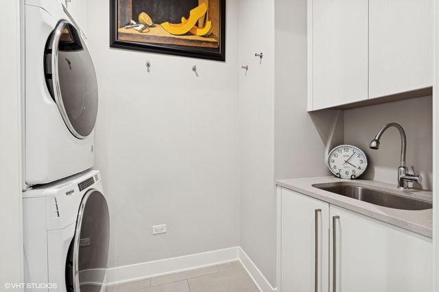 403 N Wabash Street 15B, Chicago, IL 60611