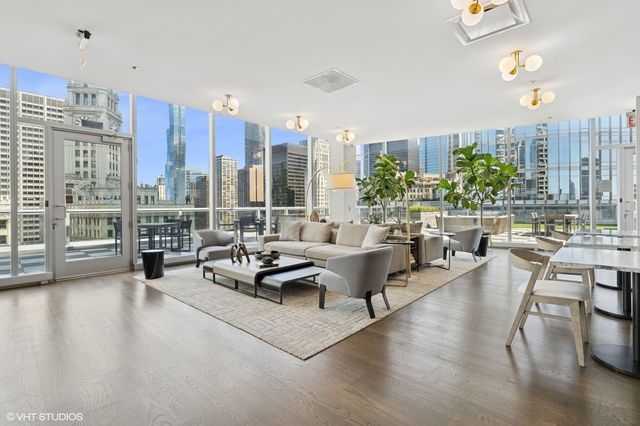 403 N Wabash Street 15B, Chicago, IL 60611