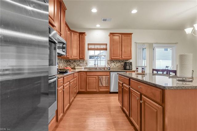 589 Leonard LN, Newport News, VA 23601