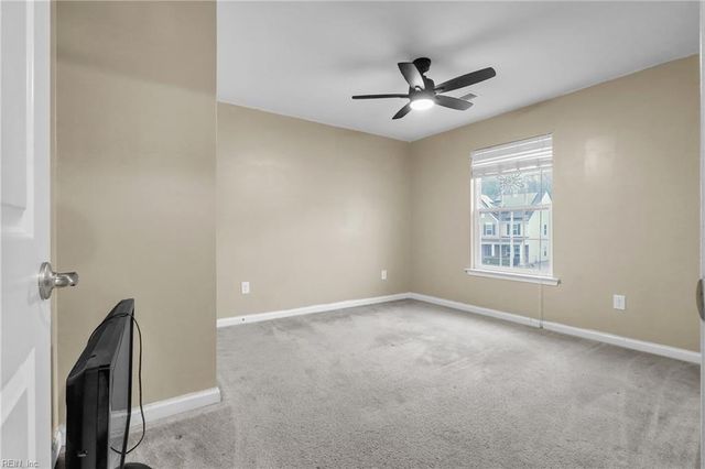 589 Leonard LN, Newport News, VA 23601