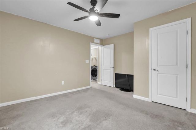 589 Leonard LN, Newport News, VA 23601