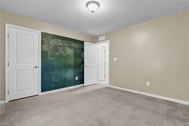 589 Leonard LN, Newport News, VA 23601