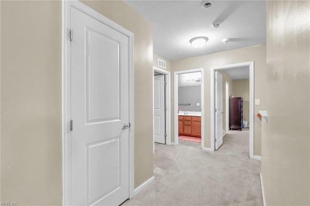 589 Leonard LN, Newport News, VA 23601