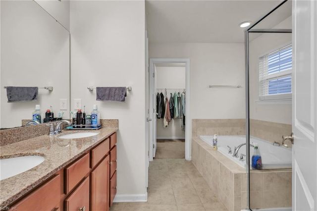 589 Leonard LN, Newport News, VA 23601