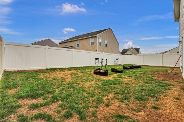 589 Leonard LN, Newport News, VA 23601