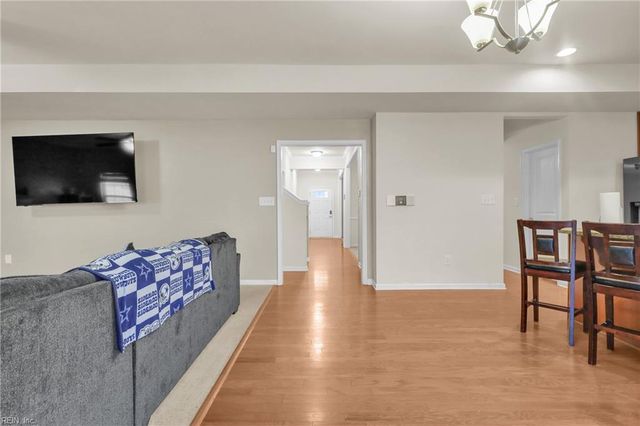 589 Leonard LN, Newport News, VA 23601