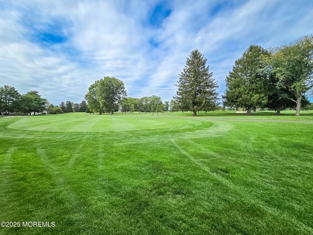 374N New Bedford Lane, Monroe, NJ 08831