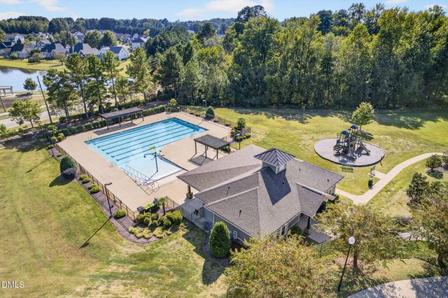 1014 Black River Drive, Zebulon, NC 27597