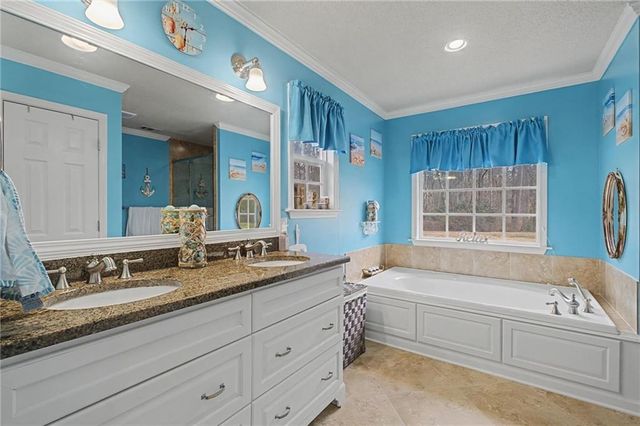 204 Blue Holly NE Drive, Calhoun, GA 30701