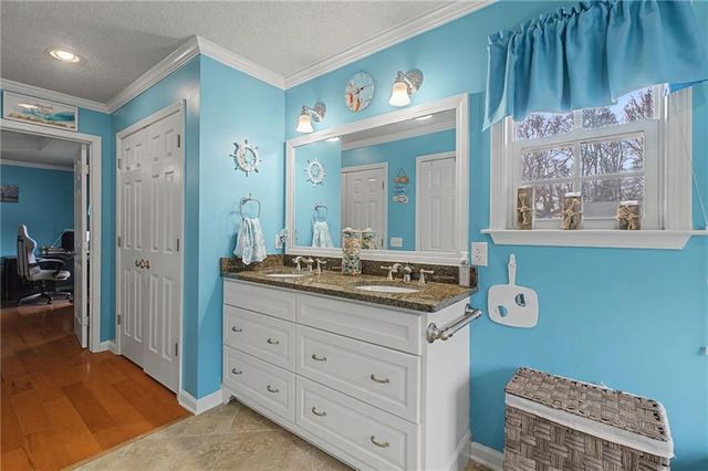 204 Blue Holly NE Drive, Calhoun, GA 30701