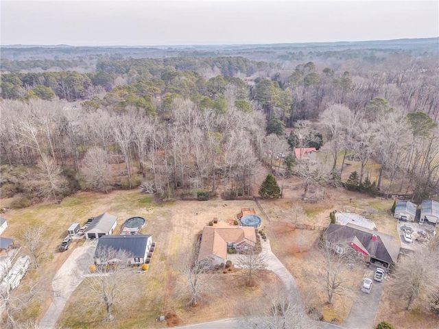 204 Blue Holly NE Drive, Calhoun, GA 30701