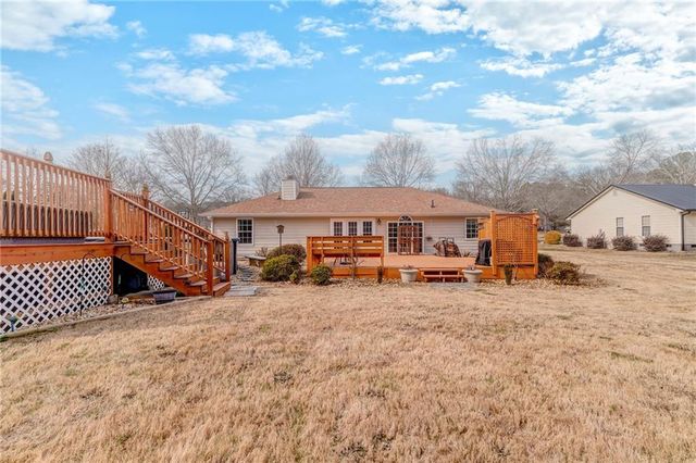 204 Blue Holly NE Drive, Calhoun, GA 30701