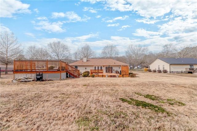 204 Blue Holly NE Drive, Calhoun, GA 30701