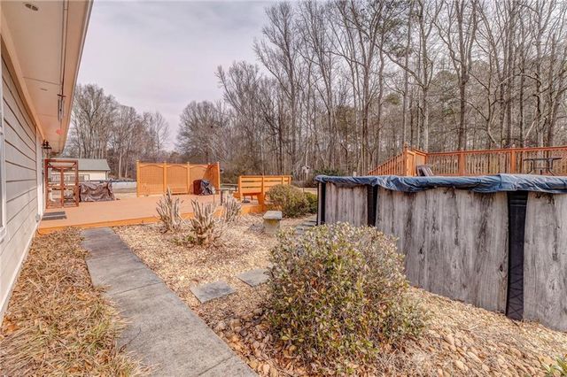 204 Blue Holly NE Drive, Calhoun, GA 30701