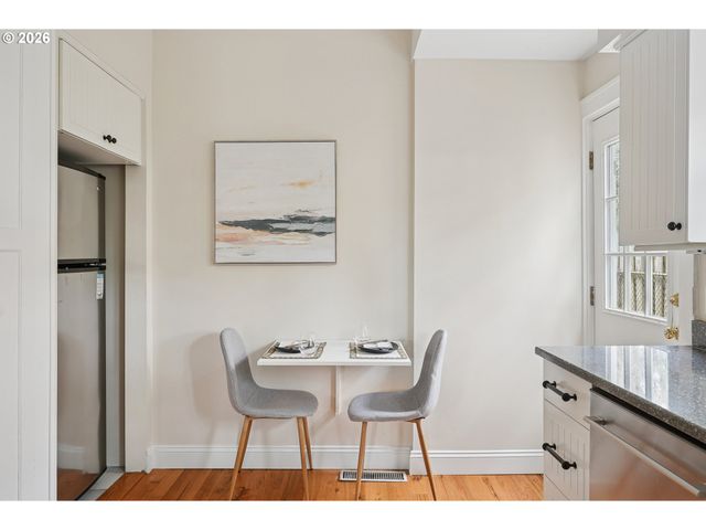 6001 N DELAWARE Ave, Portland, OR 97217