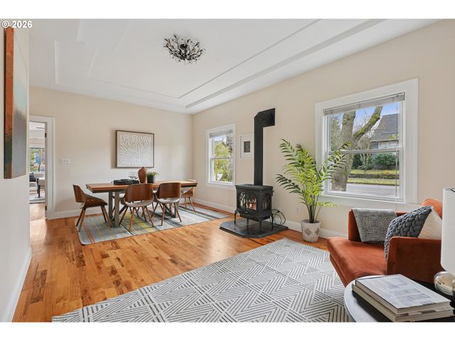 6001 N DELAWARE Ave, Portland, OR 97217