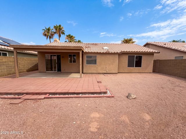 2945 E HONONEGH Drive, Phoenix, AZ 85050