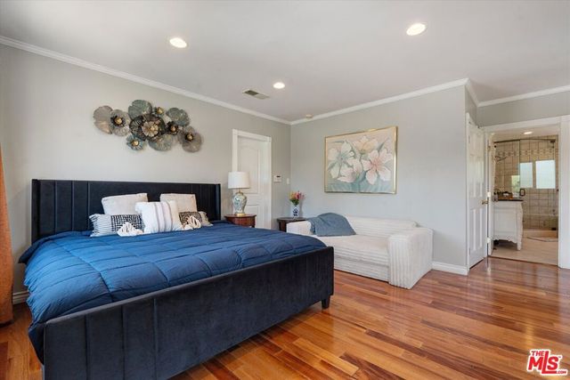 790 N El Molino Avenue, Pasadena, CA 91104