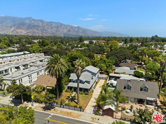 790 N El Molino Avenue, Pasadena, CA 91104