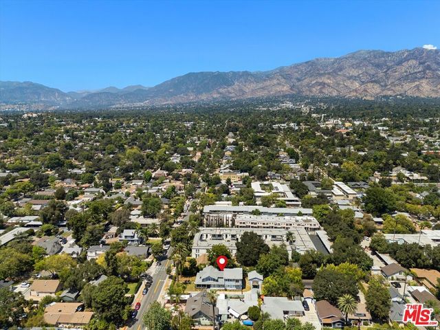 790 N El Molino Avenue, Pasadena, CA 91104