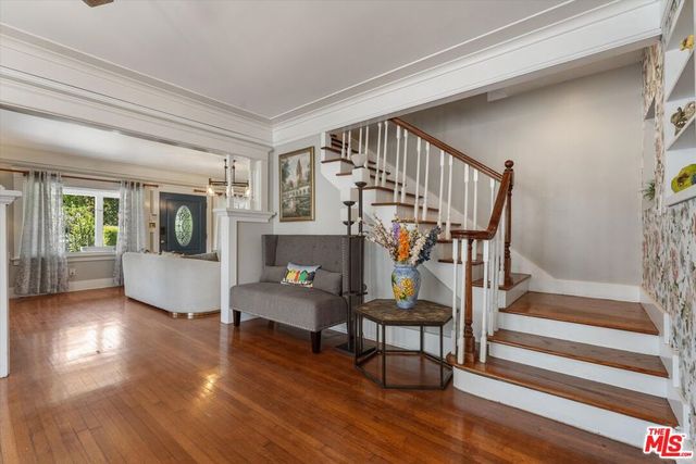 790 N El Molino Avenue, Pasadena, CA 91104