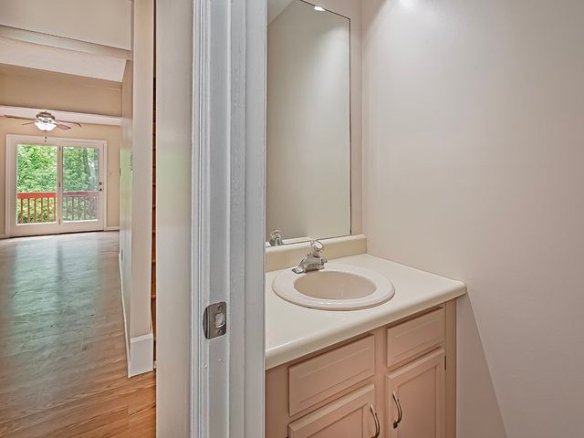 104 Meadowview Dr, North Strabane, PA 15317