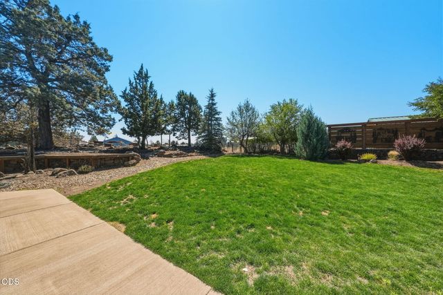 21785 Coyote Drive, Bend, OR 97702