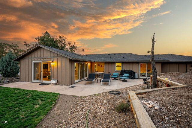 21785 Coyote Drive, Bend, OR 97702