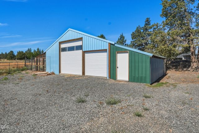 21785 Coyote Drive, Bend, OR 97702
