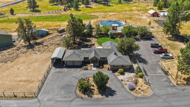 21785 Coyote Drive, Bend, OR 97702