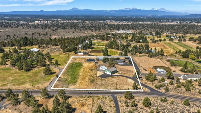 21785 Coyote Drive, Bend, OR 97702