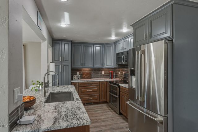 21785 Coyote Drive, Bend, OR 97702