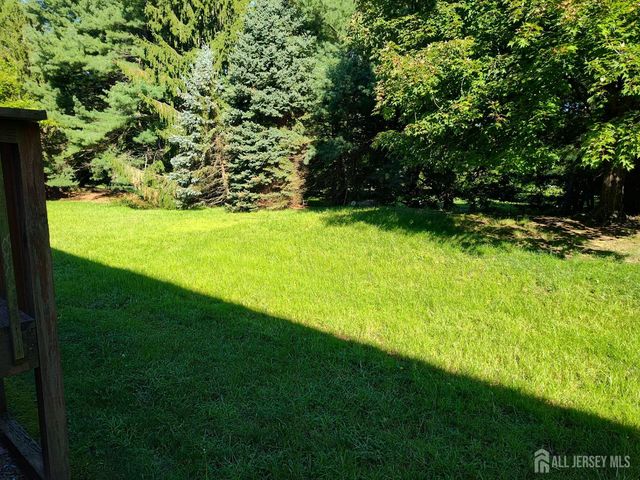 106 Northampton Drive, Holmdel, NJ 07733