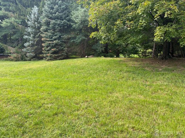 106 Northampton Drive, Holmdel, NJ 07733