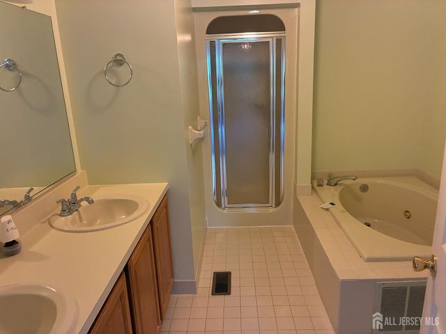 106 Northampton Drive, Holmdel, NJ 07733