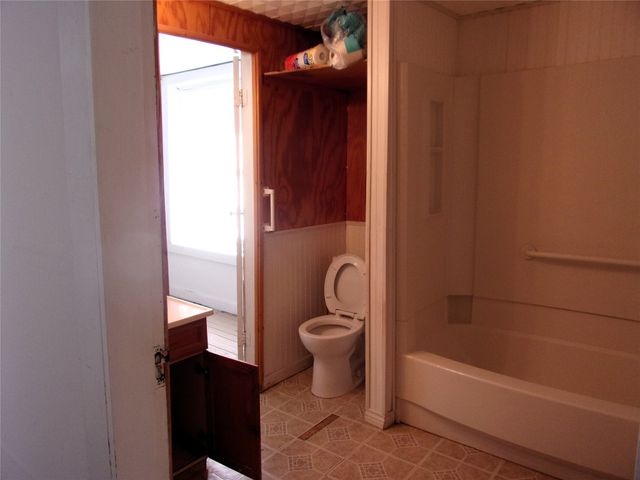 507 S Cherokee Street, San Saba, TX 76877