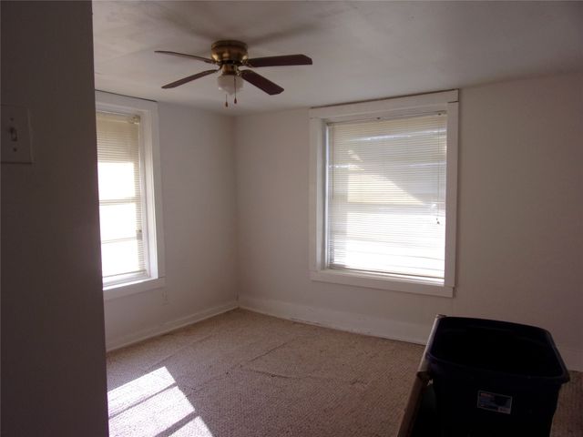 507 S Cherokee Street, San Saba, TX 76877