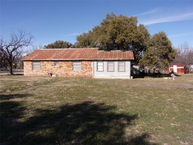 507 S Cherokee Street, San Saba, TX 76877