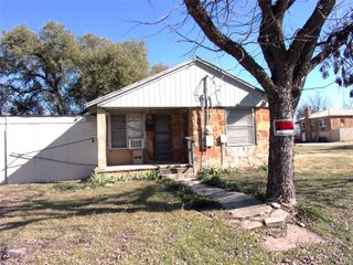 507 S Cherokee Street, San Saba, TX 76877