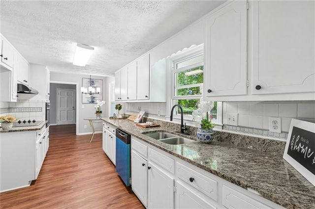 889 Valley Creek Drive, Stone Mountain, GA 30083