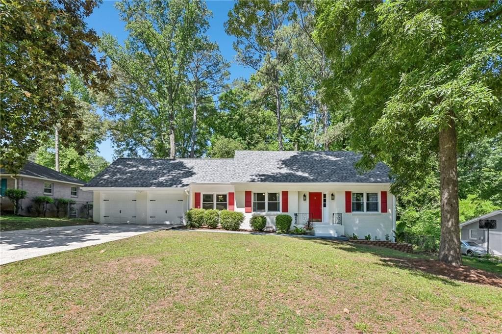 889 Valley Creek Drive, Stone Mountain, GA 30083