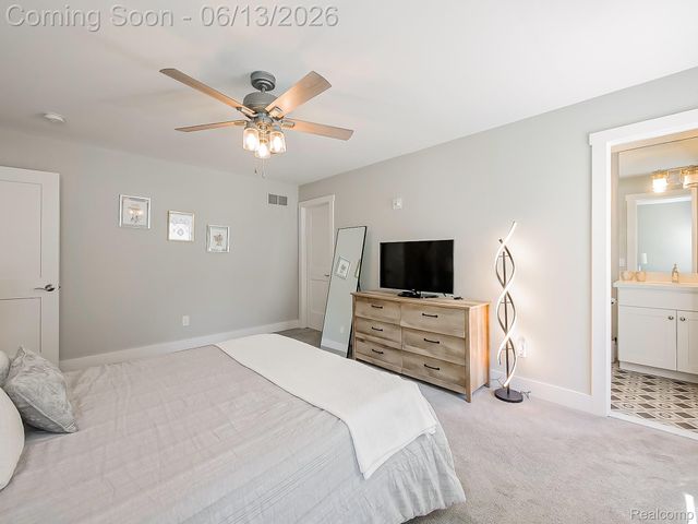 1724 Taylor Avenue, Royal Oak, MI 48067