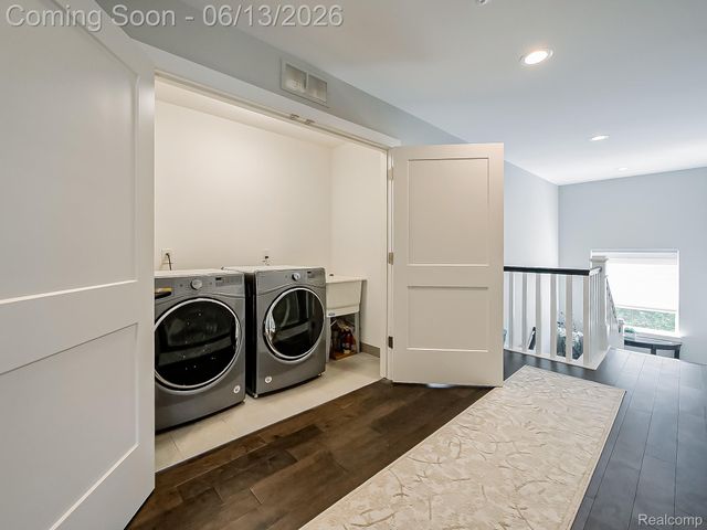 1724 Taylor Avenue, Royal Oak, MI 48067