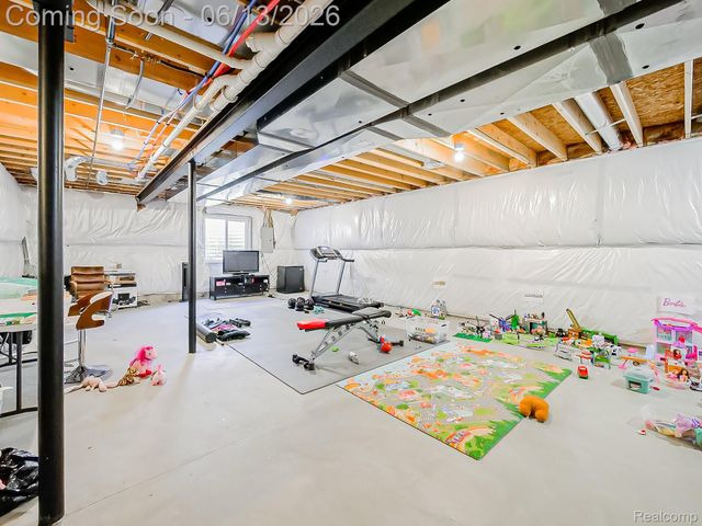 1724 Taylor Avenue, Royal Oak, MI 48067