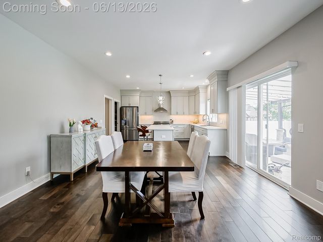 1724 Taylor Avenue, Royal Oak, MI 48067