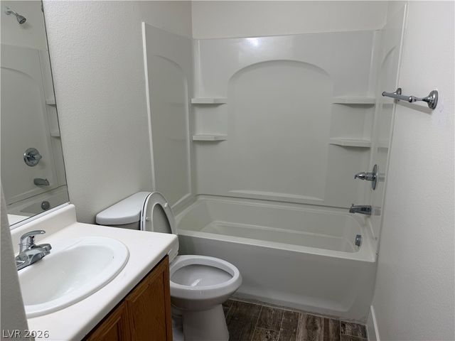 563 Shire Hall Street, Las Vegas, NV 89178