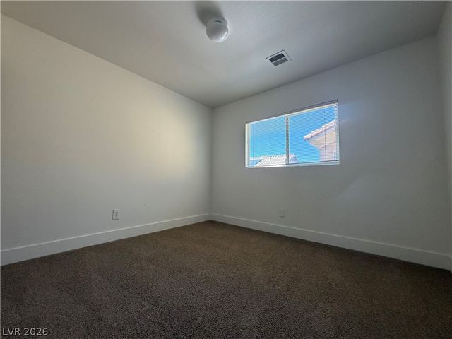 563 Shire Hall Street, Las Vegas, NV 89178