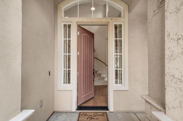 714 Chesterfield Way, Rocklin, CA 95765